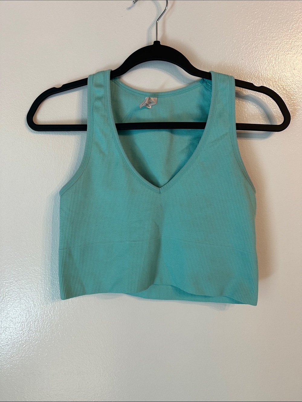 90 Degree By Reflex Ribbed V-Neck Crop Tank - Aqua/Turquoise M
